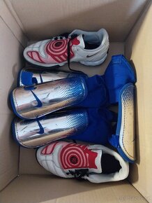 Odráželo odstrkávadlo motorka kopačky Umbro - 5