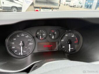 Iveco 35S14 Chladici - 5