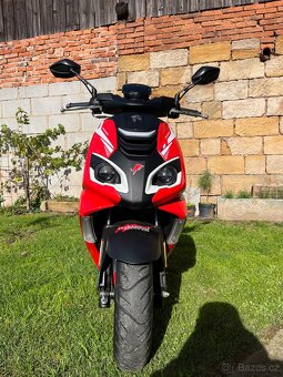 Skútr Peugeot Speedfight 4 125 i - 5