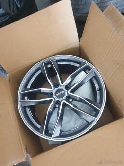 Prodám alu kola R19 na Škoda Kodiaq s pneumatikami. - 5