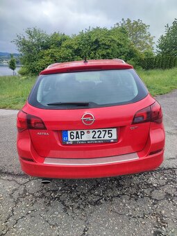 Prodám Opel Astra 2.0 CDTI ročník 2017 - 5