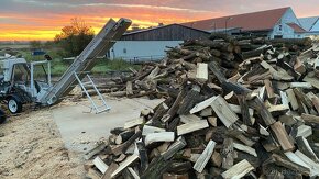 AKCE Štípané polosuché palivové dřevo tvrdé 33 cm - 5