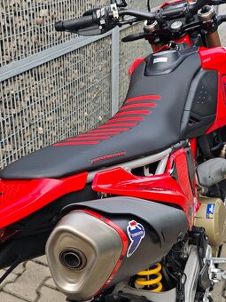 Ducati Hypermotard 698 Mono, sleva přes 70.000,- - 5