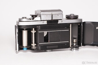 Exakta VX1000, Tessar 50mm/2,8-Predané - 5