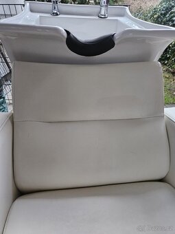 Kadeřnický mycí box - 5