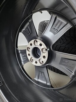Orig. Mercedes 5x112 Zimní Pirelli 245/45/19 - 5