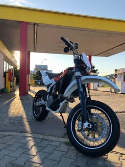 Přední blatníky Husqvarna - 5