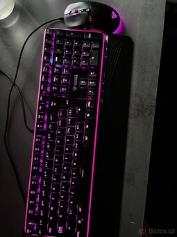 Herní klávesnice a myš - 5