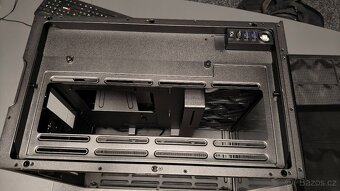 Počítačová skříň NZXT H9 flow - 5