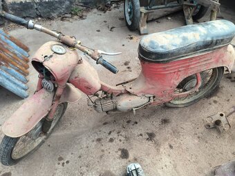 Jawa 555 pionýr + díly - 5