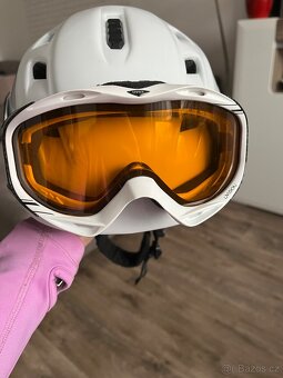 Lyžařská helma Uvex s brýlemi - 5