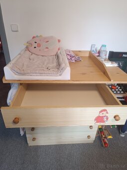 Přebalovací pult - 5