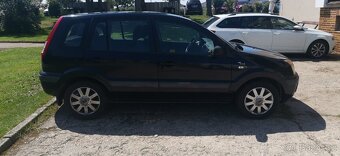 Ford Fusion - 5