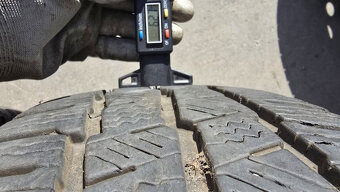 Zimní pneu 215/65/16c Michelin - 5