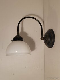 pěkná mosazná stará lampa, lampička, bílé stínidlo - 5