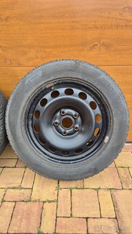 Originál VW 16" kola se zimními pneu Continental - 5