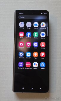 Samsung Galaxy Z Fold 4 poškozený - 5