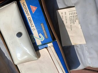 2x Autolekarnicka stara - 5