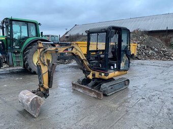 Minibagr Caterpillar 301.8 - 5