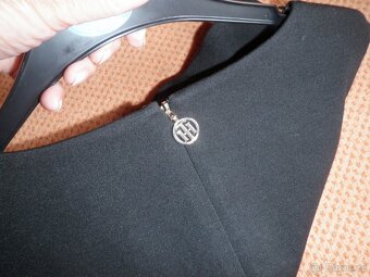 černé šaty zn. Tommy Hilfiger - vel. S - nové - 5