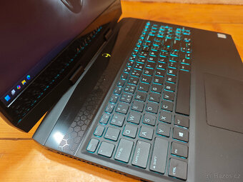 Herní dělo DELL Alienware m15 i7, RAM 32GB, SSD 1TB, záruka - 5
