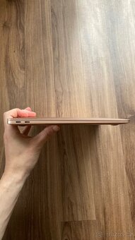 MacBook Air 13” 2019 rose gold - 5