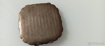 Stříbrná gravírovaná toaletní souprava z 1. republiky - 5
