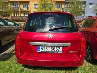 Peugeot 308 1.6i 88kw rok 2009 - 5