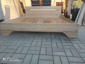 POSTEL S POLOHOVACÍMI ROŠTY A MOLITANOVYMI MATRACEMI 180x200 - 5