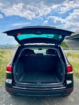 VW Touareg 3.0 TDI Výbava INDIVIDUAL - 5