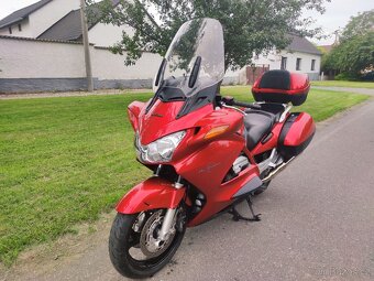 Honda ST 1300 Pan European ABS červená - 5