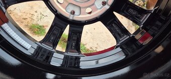 Kompletní zimní sada Mercedes 7.5Jx18 ET40 A2064011700 – Pir - 5