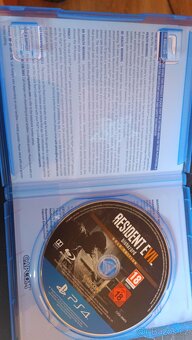 PS4 HRY VR2 - 5