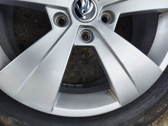 17"zimní alu sada Triton 5x112 origo Škoda Superb 3 Passat - 5