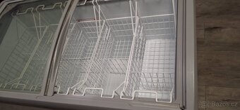 Pultový prosklený mrazák 214/330L - 5