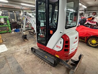 Minibagr Takeuchi TB 216 - 5