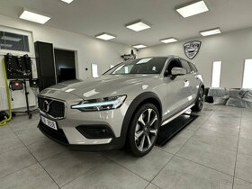 VOLVO V60 CROSS COUNTRY 145 kW ULTIMATE - 5