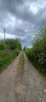 Investiční pozemek 6116m² 50km od Prahy u D5 - 5