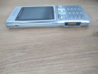 SONYERICSSON T700 na díly - 5