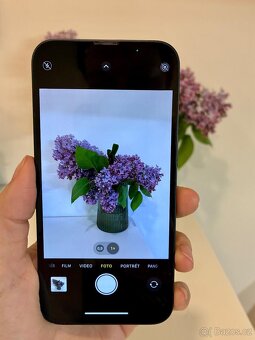 Apple iPhone 13 256GB černý - jako nový - 5