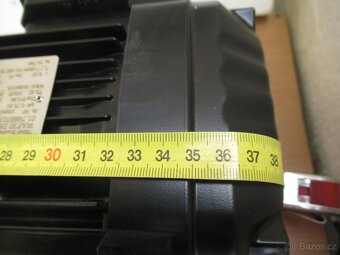 SEW-NOVÁ úhlová elektropřevodovka 400V.0,75kw-348ot.min. - 5