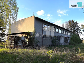 Komerční objekt s pozemkem pro výstavbu haly, 8842m2, Havlíč - 5