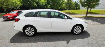 Opel Astra, 1.6i 85 kW, klima, navigace,ČR 2011 - 5