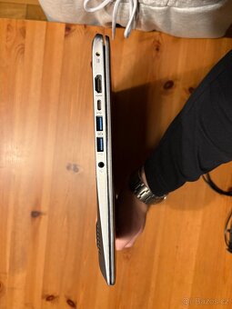 Acer Swift 3 (i5, 8GB RAM, 238GB SSD) - 5