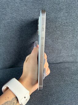 Apple iPhone 15 Pro Max - 5