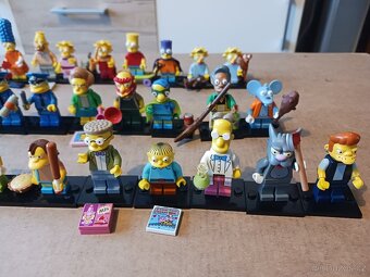 PRODÁM KOMPLETNÍ 1. I 2. SÉRII SIMPSONOVI - 5