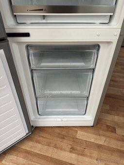 Lednice s mrazákem Siemens (113) - 5