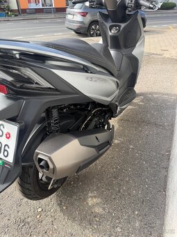 Kymco Agility 300 ABS, maxiskůtr 16,8 KW - 5