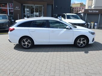Hyundai i30 WG 1.6CRDi 85kW SMART ČR 1MAJITEL TAŽNÉ - 5