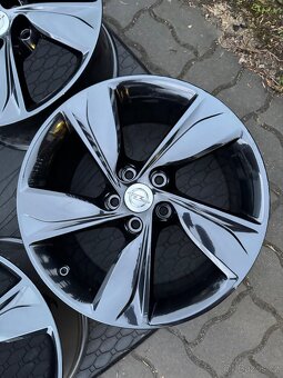 ORIGINÁL Alu OPEL INSIGNIA B R18, 5x115 - TOP STAV - 5